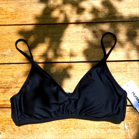 💗 Brand New 💗 Hurley - Women's 2 piece bathing suit- New with tags! 😍 - Picture 2 of 4